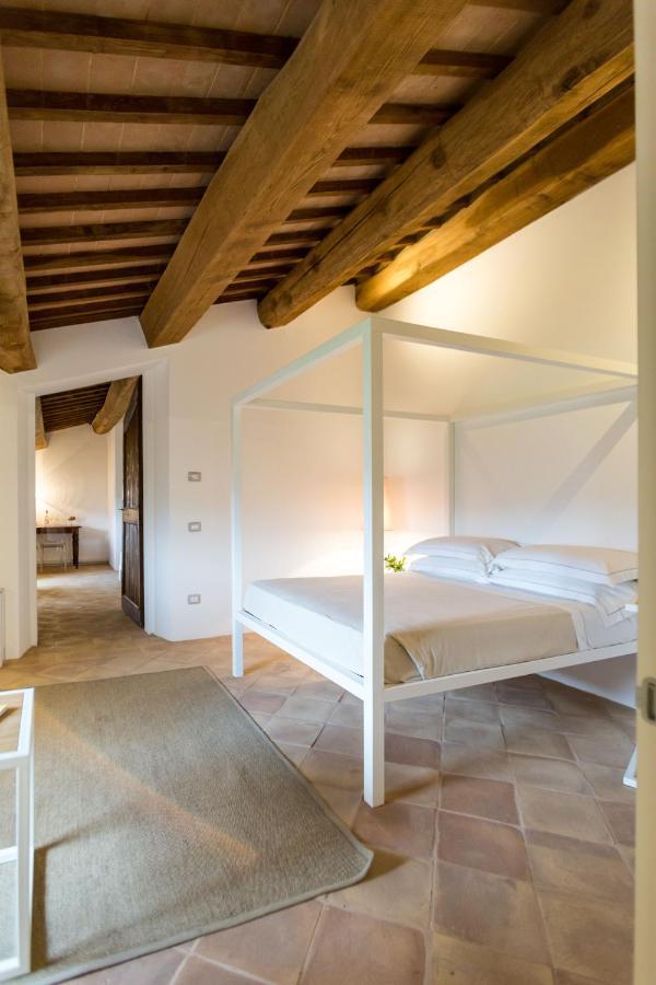 Castello Di Ramazzano - Tenute Aliani Perugia Eksteriør billede