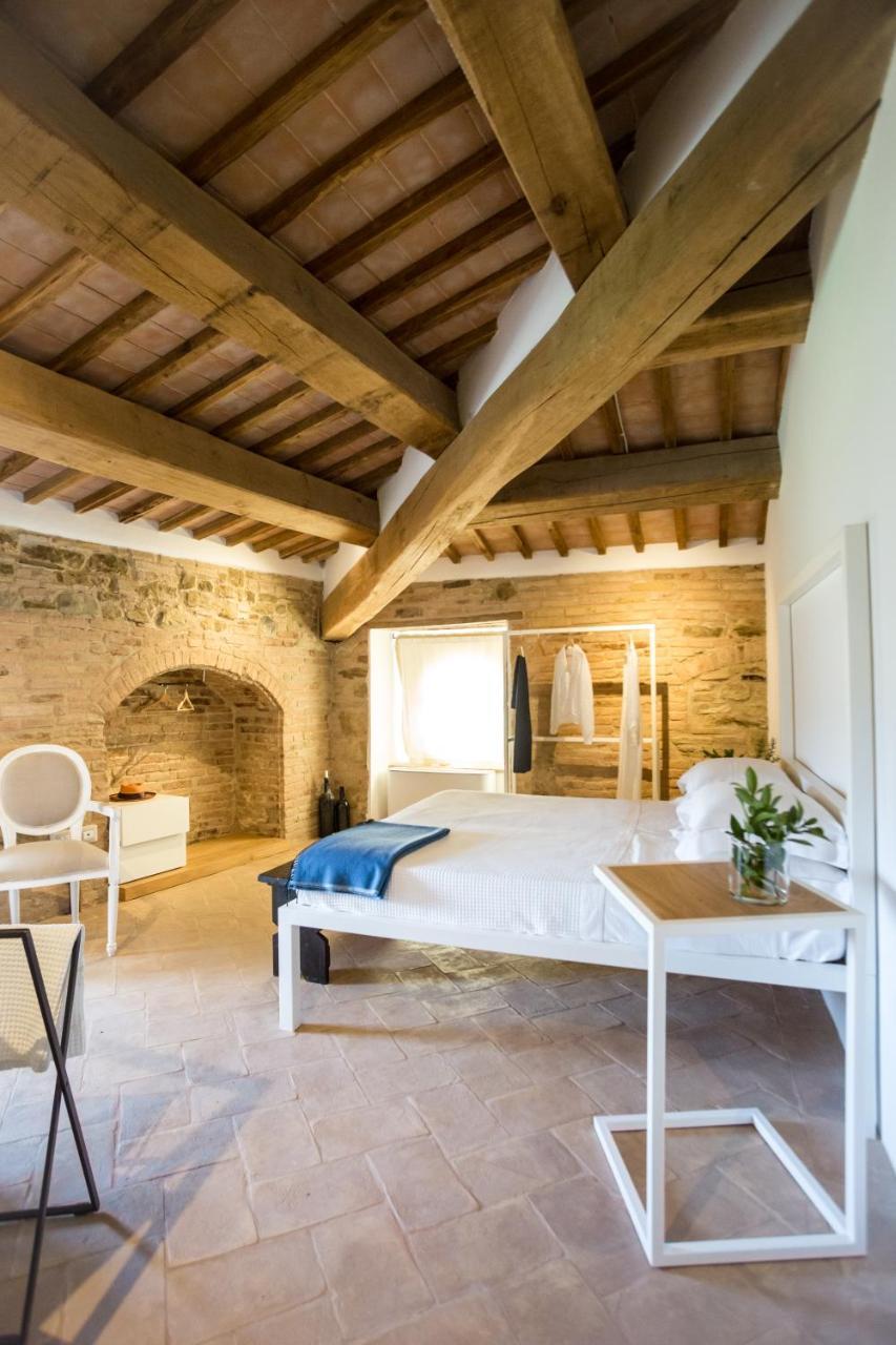 Castello Di Ramazzano - Tenute Aliani Perugia Eksteriør billede