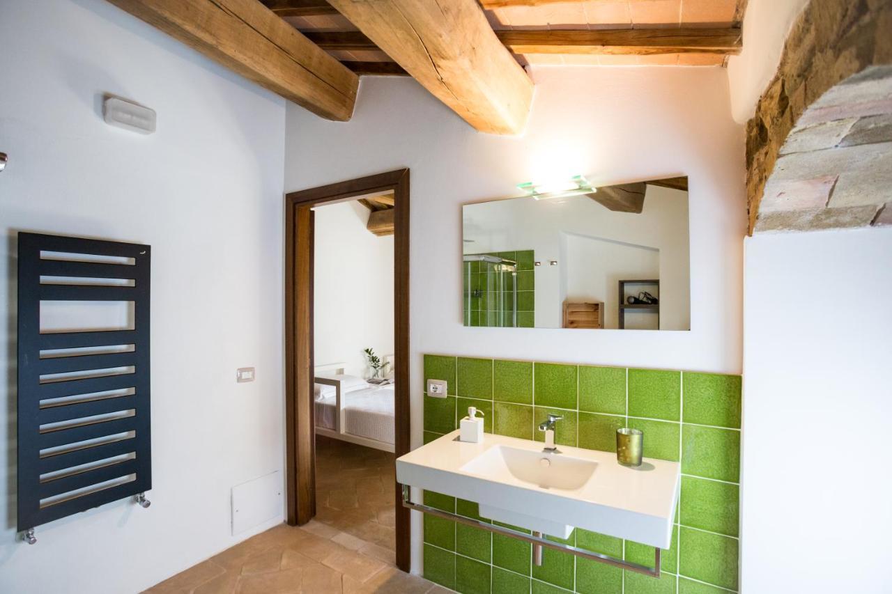 Castello Di Ramazzano - Tenute Aliani Perugia Eksteriør billede