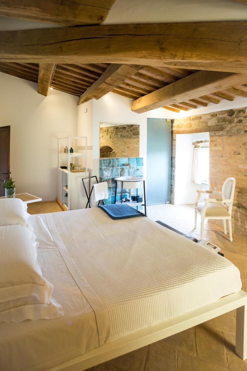 Castello Di Ramazzano - Tenute Aliani Perugia Eksteriør billede